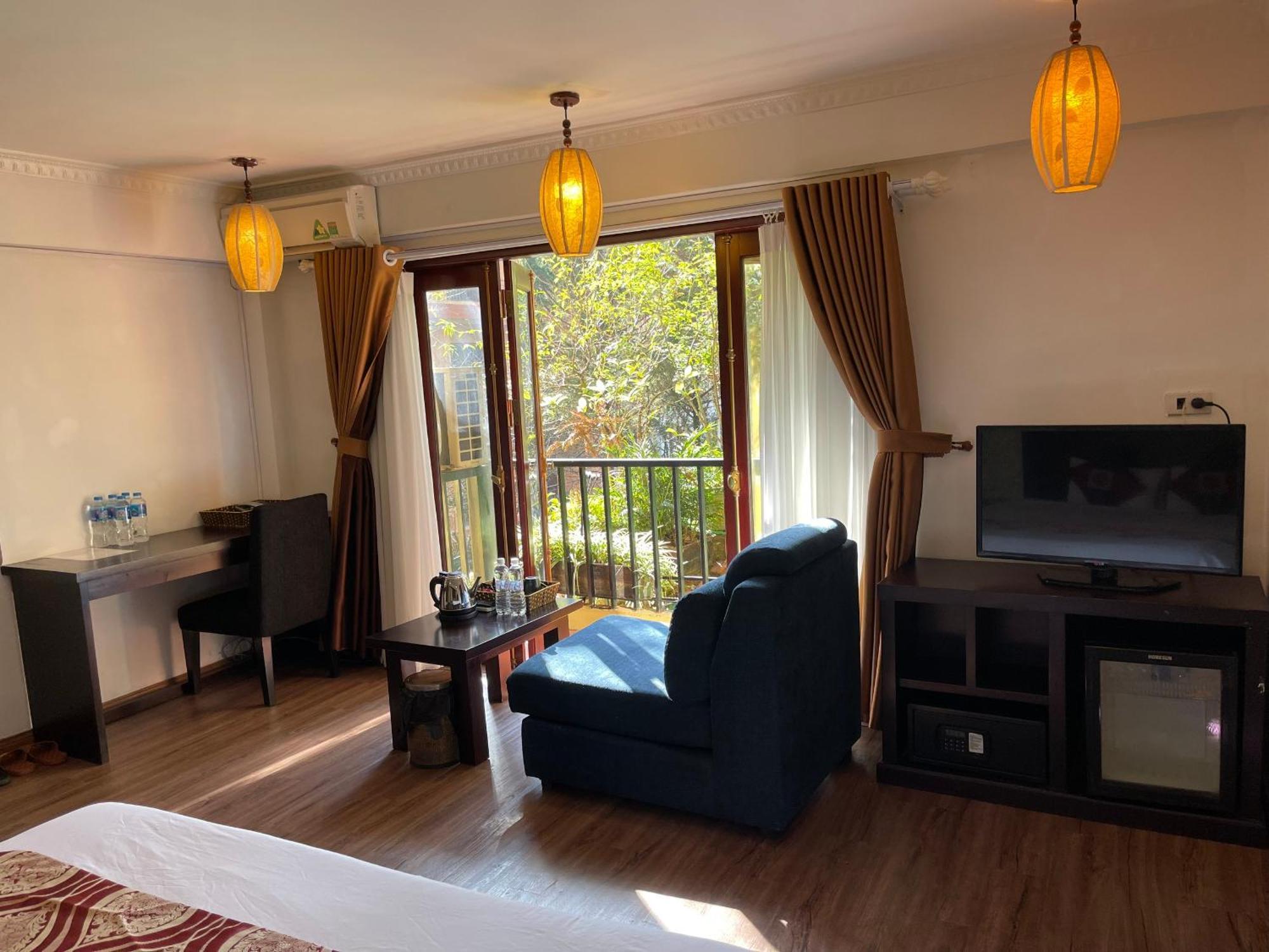 Elite Hotel 3*